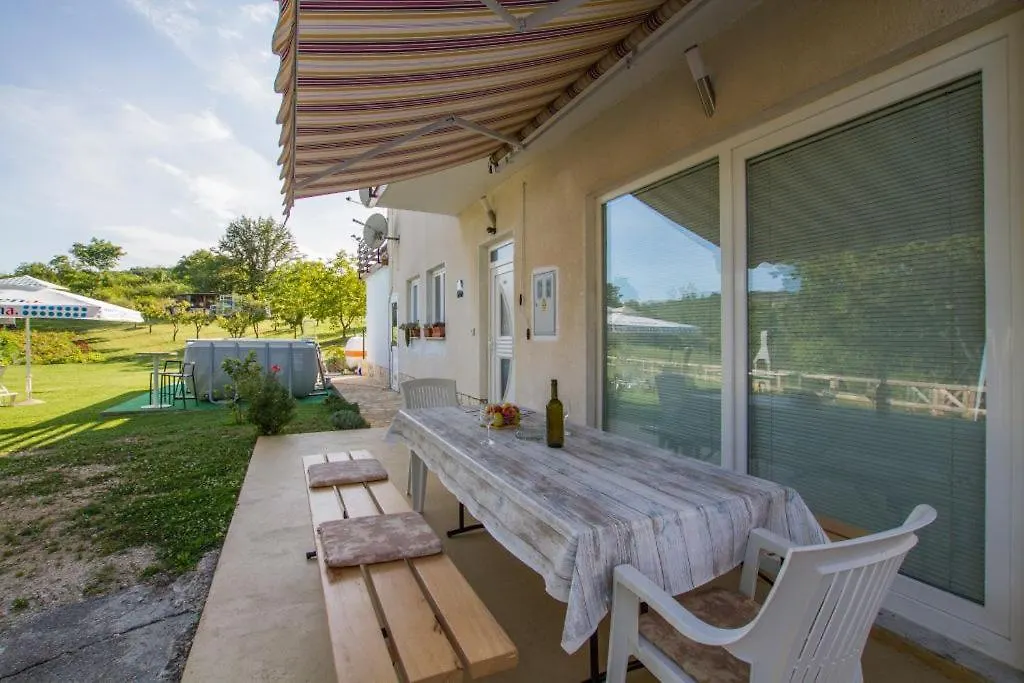 Apartment Apartman Elsa Potpican Croatia