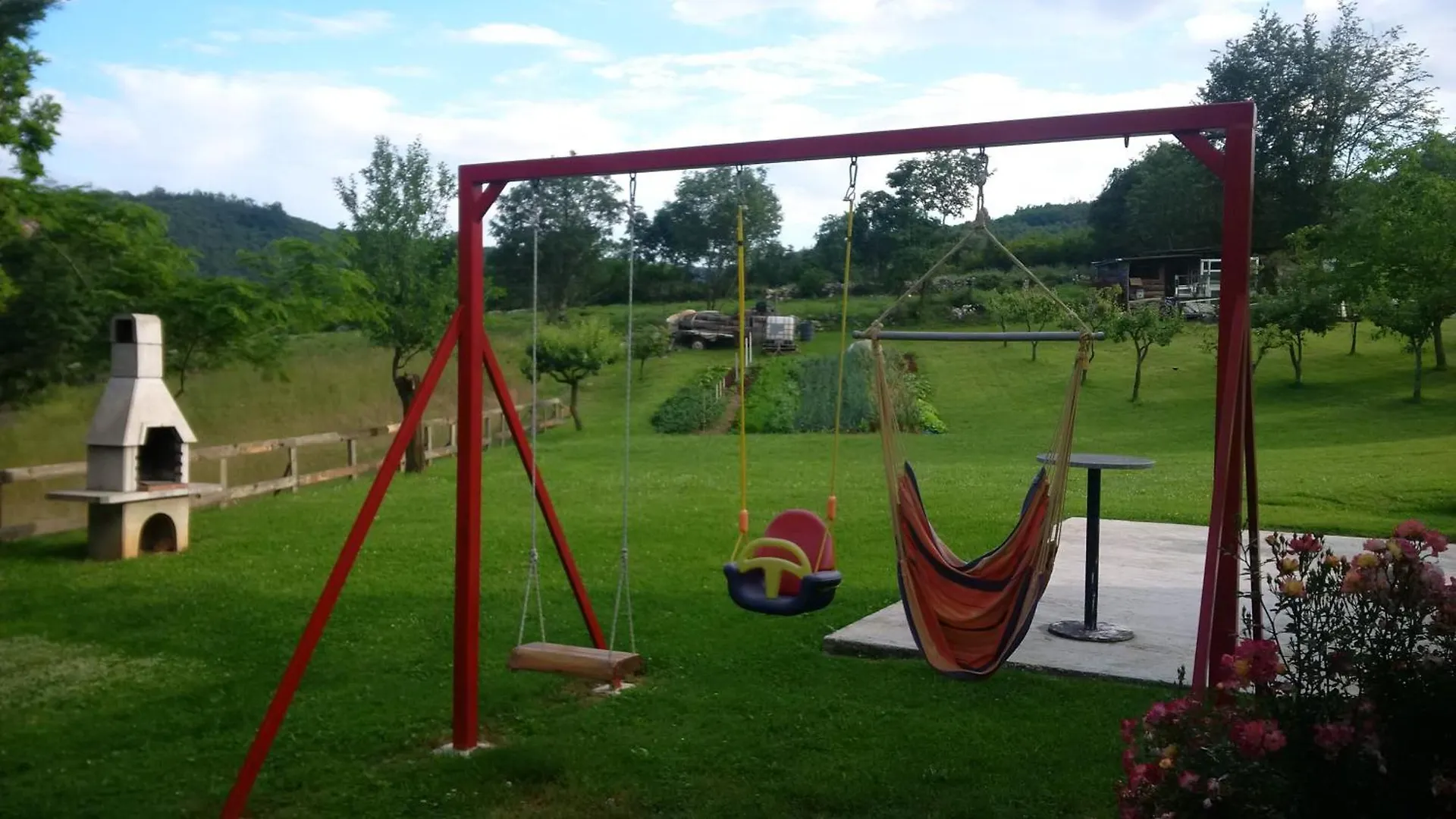 Apartman Elsa Potpićan 0*,